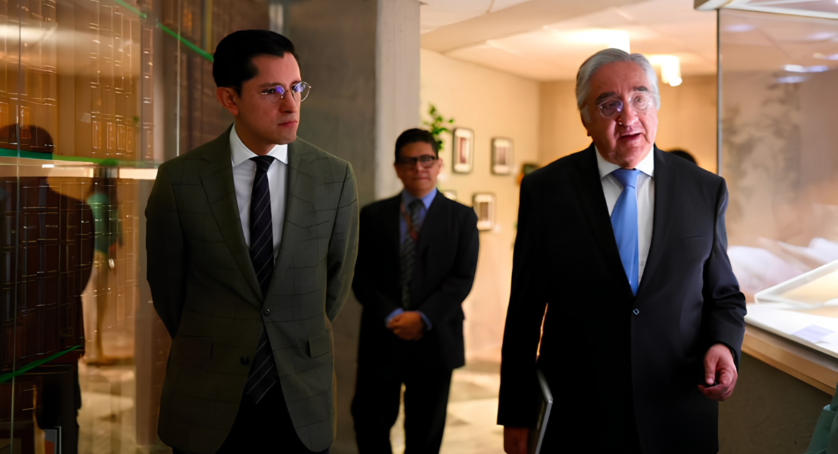 SRE supervisa la preservación de los documentos históricos de la diplomacia mexicana