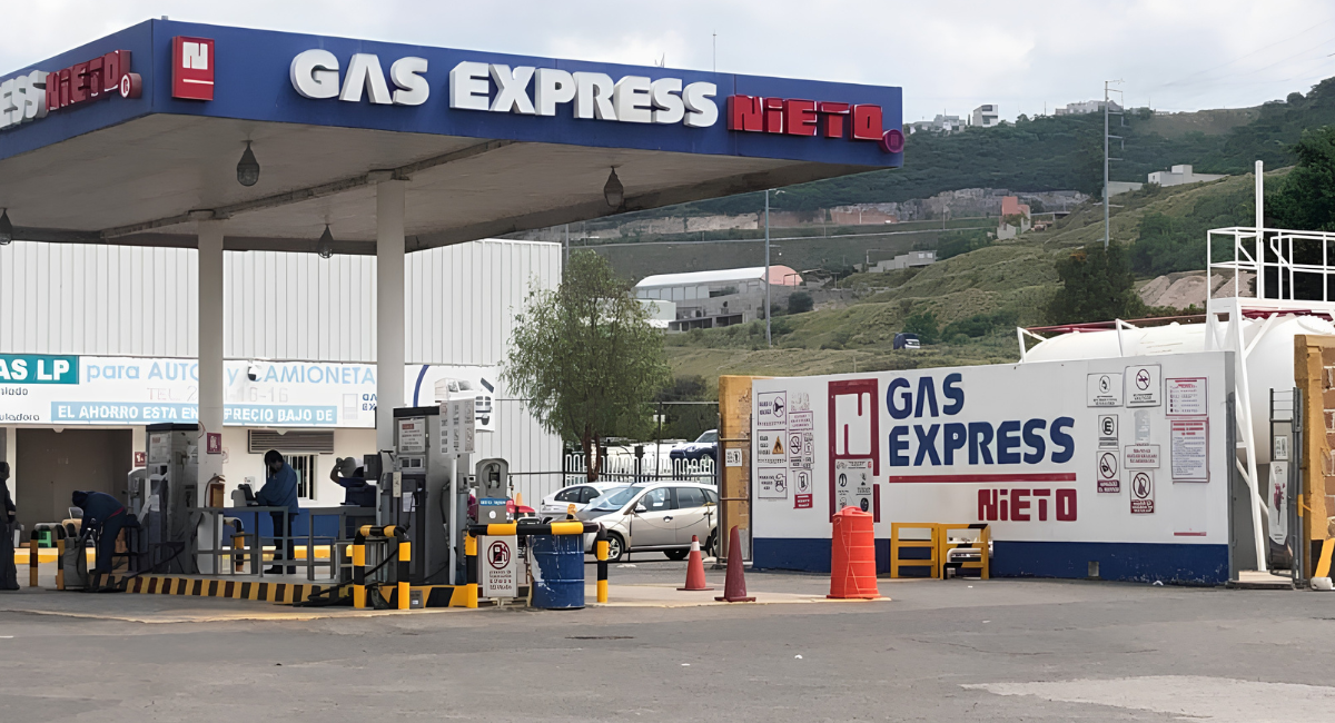 Sheinbaum insta a denunciar ante la FGR supuestas extorsiones a gasolineros del Edomex