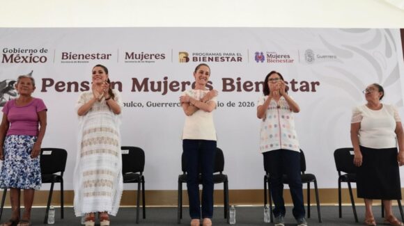 Pensión Mujeres Bienestar en Acapulco: Sheinbaum entrega primeras tarjetas y destaca el trabajo histórico de mexicanas