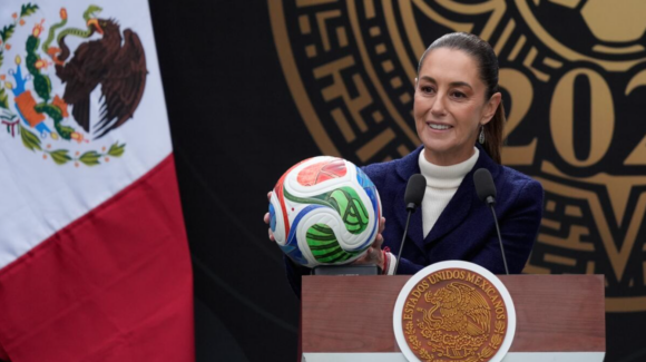 Sheinbaum viajará en avión de Sedena a la final del Mundial 2026; regresará el domingo a México