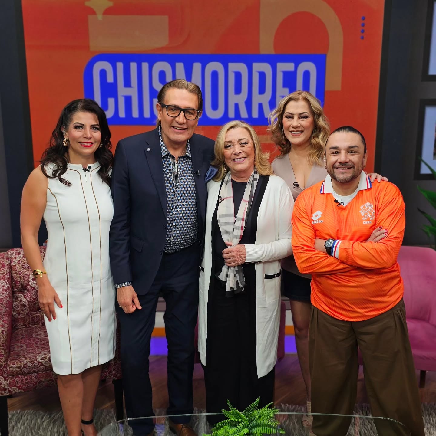 Sylvia Pasquel explota contra Ivonne Chávez en 'Chismorreo': “Yo no vine a pelear con nadie”