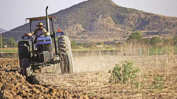 Crisis agrícola obliga a productores del Valle del Yaqui a vender tierras y maquinaria