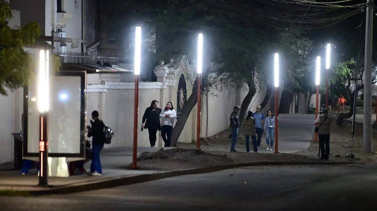 Toño Astiazarán incrementa seguridad con un nuevo corredor Camina Segura
