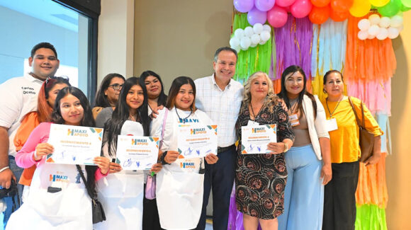 ‘Toño’ Astiazarán respalda emprendedores con programa ‘Maxi Apoyo’ y créditos sin intereses