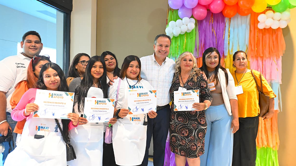 'Toño' Astiazarán respalda emprendedores con programa 'Maxi Apoyo' y créditos sin intereses