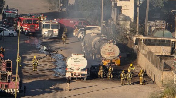 Vecinos de Guaymas piden reforzar seguridad por concentración de pipas con combustible