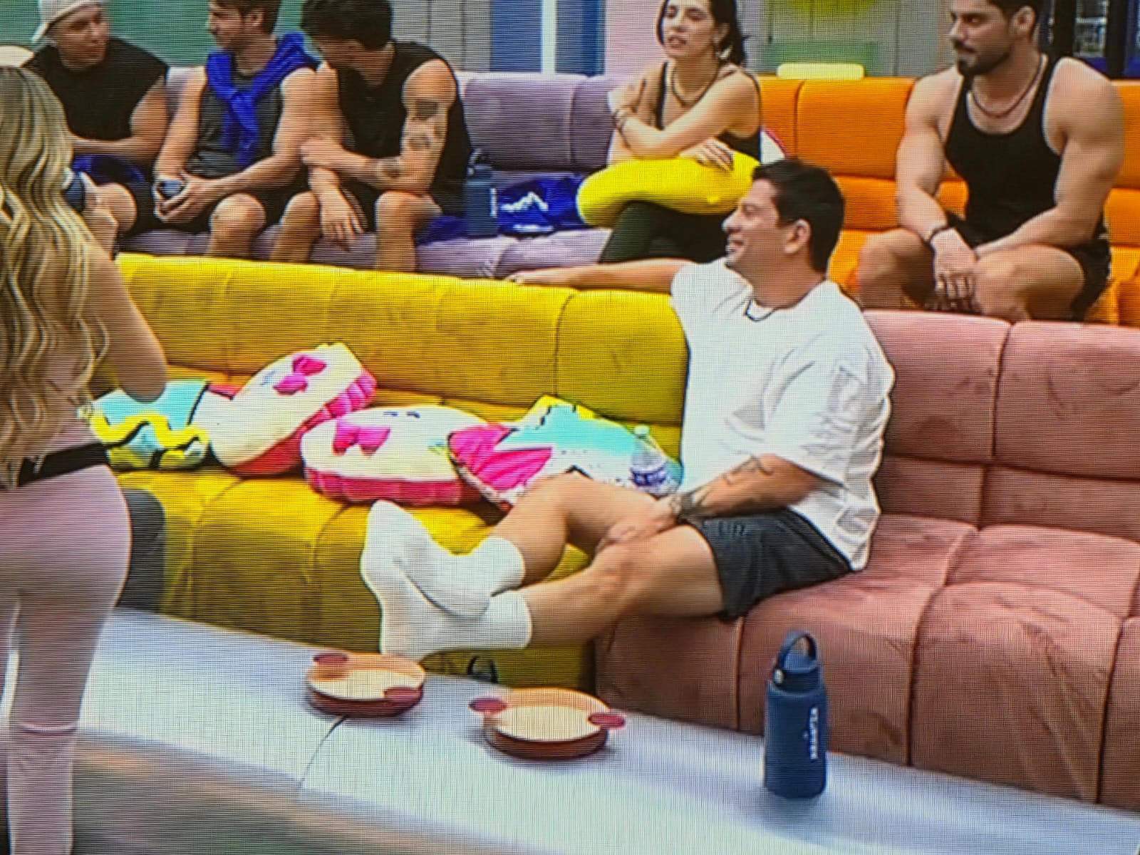 Yahir se queda sin maleta en su primer día en 'La Casa de los Famosos'
