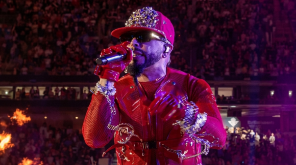 Yandel conquista La Velada del Año 6 con un espectacular show sinfónico