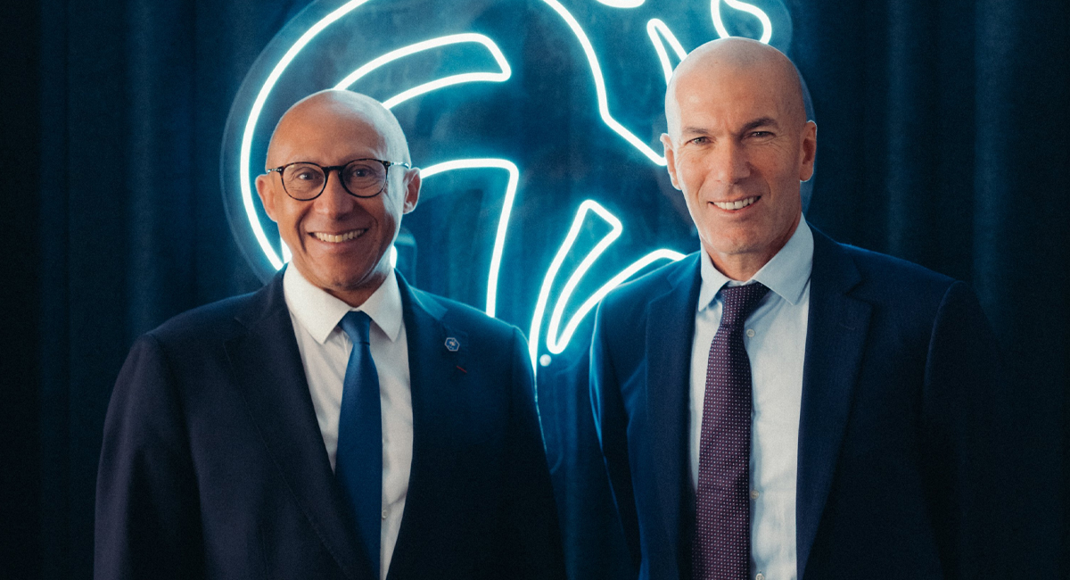 Zinedine Zidane fue designado como el nuevo entrenador de la Selección Italiana, encabezando el proyecto rumbo al Mundial 2030