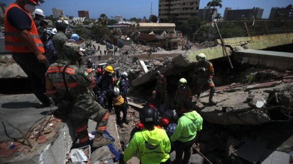 Venezuela decreta siete días de duelo nacional; cifra de muertos por sismos asciende a dos mil 295