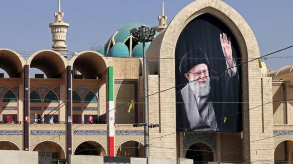 Alí Jamenei: Comienza en Teherán el homenaje al líder iraní fallecido en el inicio de la Guerra en Medio Oriente