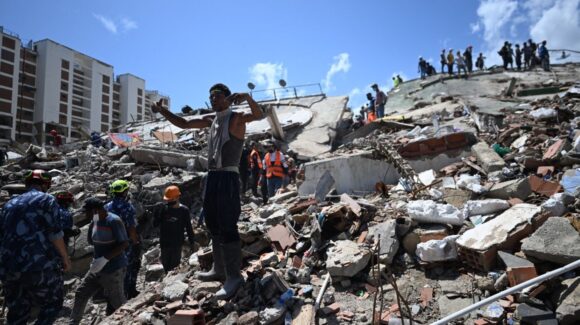 Terremotos en Venezuela dejan 2 mil 595 muertos; continúan rescates y buscan apoyo internacional