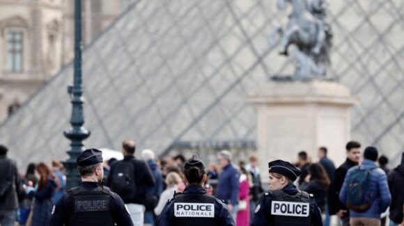 Galería Apolo en el Museo del Louvre reabre tras millonario robo de joyas: Estas son sus nuevas medidas de seguridad