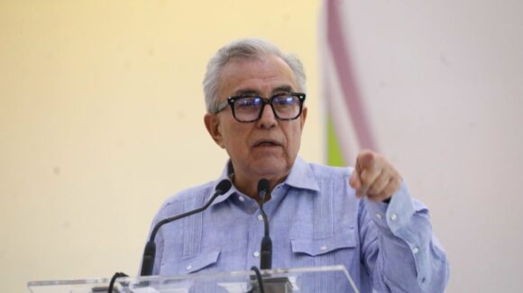 Rocha Moya rompe el silencio: Afirma que permanece en su casa de Culiacán y niega resguardo federal