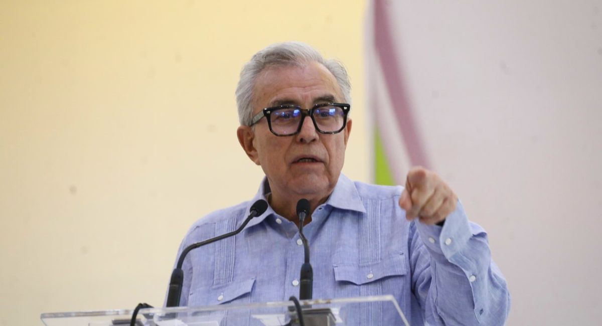 Rocha Moya reaparece y asegura que permanece en su domicilio de Culiacán