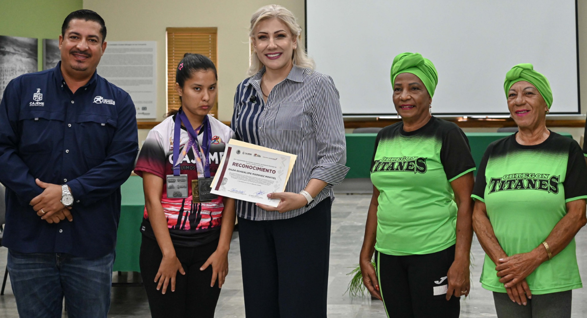 ¡Cajeme apoya el deporte! Claudia Santacruz entrega uniformes al equipo Titanes de paratletismo