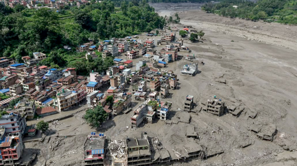 ¡Devastación en Nepal! Inundación deja 55 muertos y cientos de desaparecidos