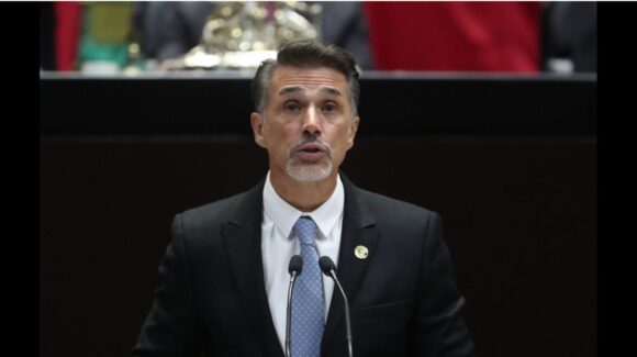 ¿De nuevo a la TV? Sergio Mayer pide otra licencia como diputado federal y desata rumores