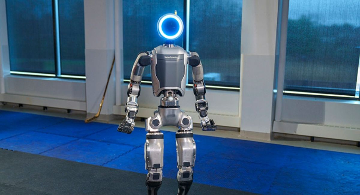 ‘Atlas’, el robot humanoide que puede cambiar su batería de manera autónoma