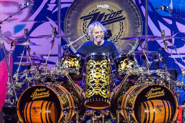 Luto en el rock: Muere Frank Beard, baterista fundador de la aclamada banda de rock ZZ Top, a los 77 años