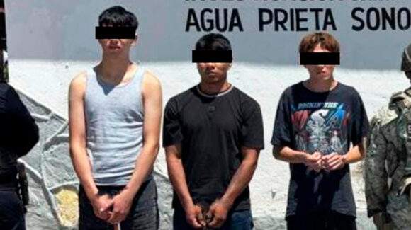AMIC detiene a tres jóvenes con droga en Agua Prieta; uno era buscado por intentar matar a mujer