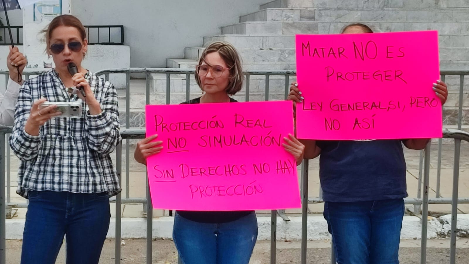Activistas de Sonora protestan contra la Ley General de Bienestar Animal