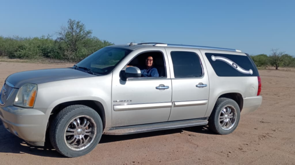 Aracely vence el miedo y convierte el traslado de cuerpos en su oficio en Guaymas