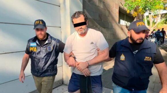 Argentina notifica traslado a México del contralmirante Fernando Farías Laguna por caso huachicol fiscal