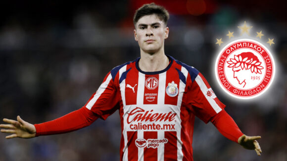 Armando González ya está en Grecia; la ‘Hormiga’ realizará exámenes médicos antes de firmar con Olympiacos
