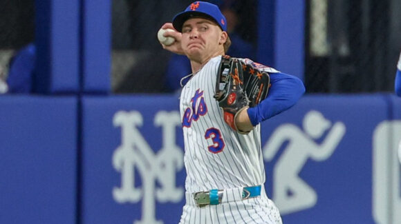 Los brazos de Benge y Ewing ponen quietos a los Padres y los Mets resisten para llevarse el triunfo