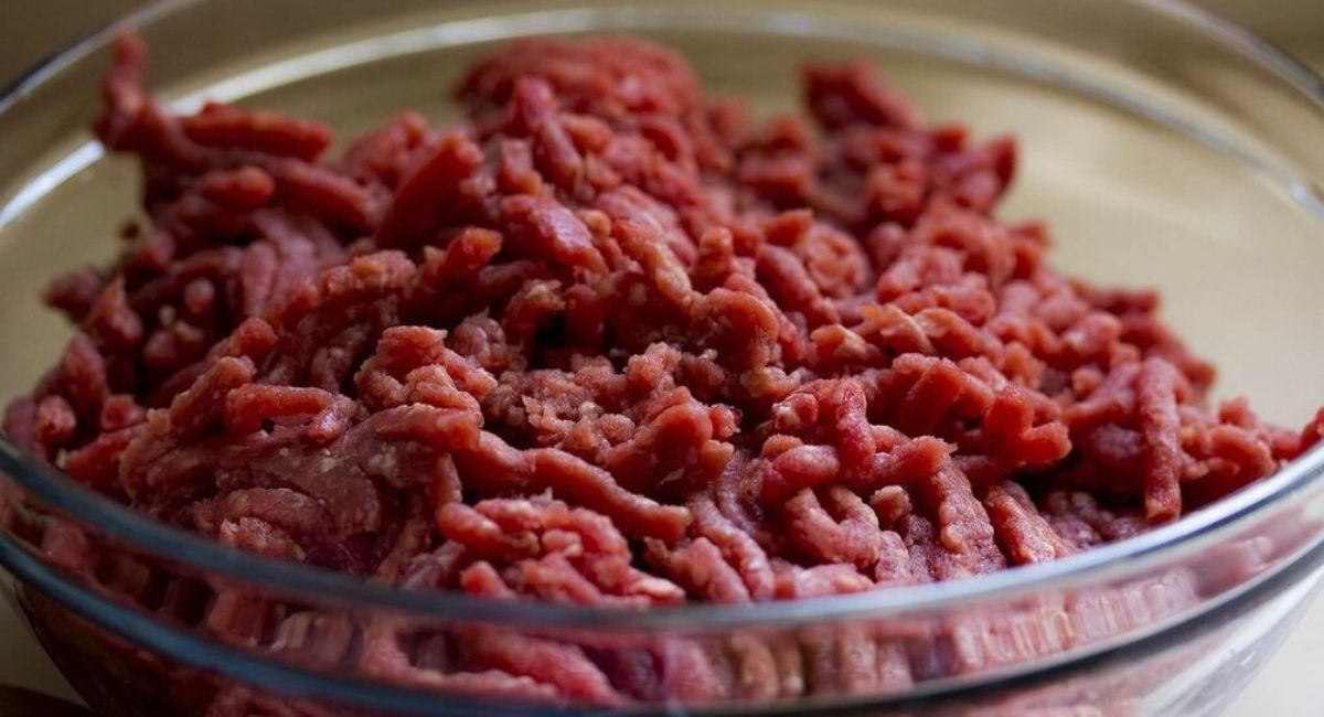 EU permitirá más importaciones de carne molida para reducir precios