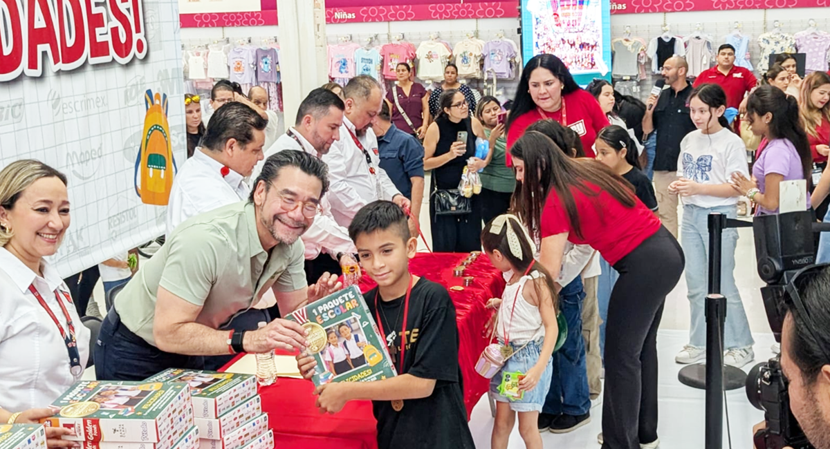 Casa Ley premia el esfuerzo académico y entrega 400 paquetes escolares a niños destacados de Cajeme