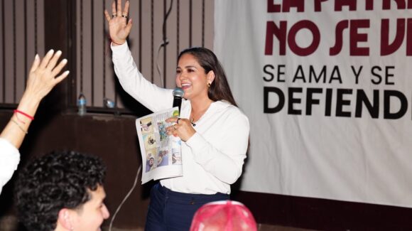 Celida López recibe respaldo de vecinos de la Emiliano Zapata y destaca continuidad de la 4T