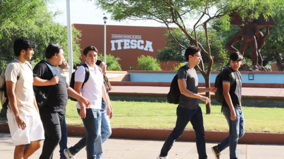 Crédito Educativo apoya a tres mil 500 jóvenes cajemenses al cursar una carrera universitaria