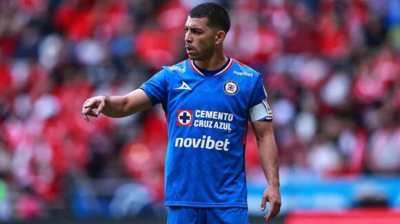 Cruz Azul y Al Jazira alcanzan acuerdo por Erik Lira; el centrocampista aún no acepta su traspaso