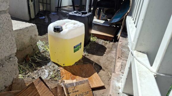 Derrame de ácido muriático obliga a evacuar a 60 personas en Hermosillo