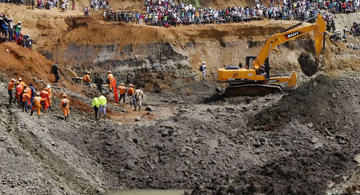 Derrumbe en mina de oro ilegal deja al menos 100 muertos en República Centroafricana