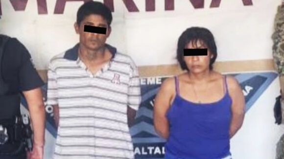 Ciudad Obregón: Sorprenden a pareja con más de 180 envoltorios de droga en la Primero de Mayo