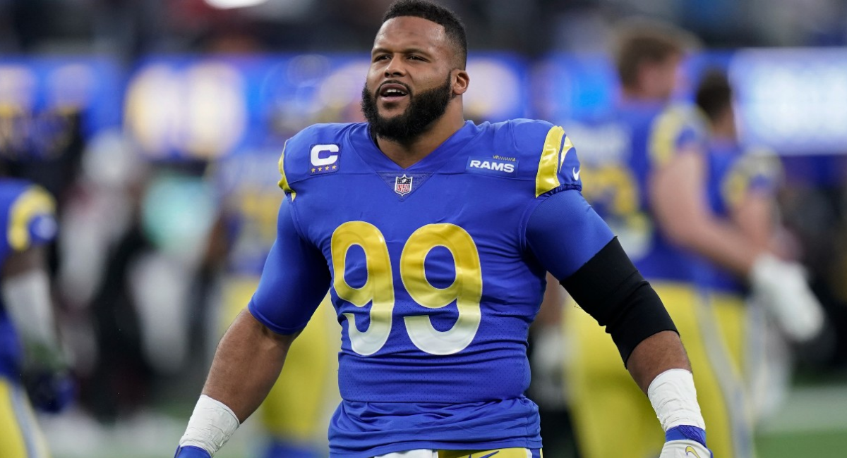 Aaron Donald regresa a Los Ángeles Rams tras dos años retirado de la NFL