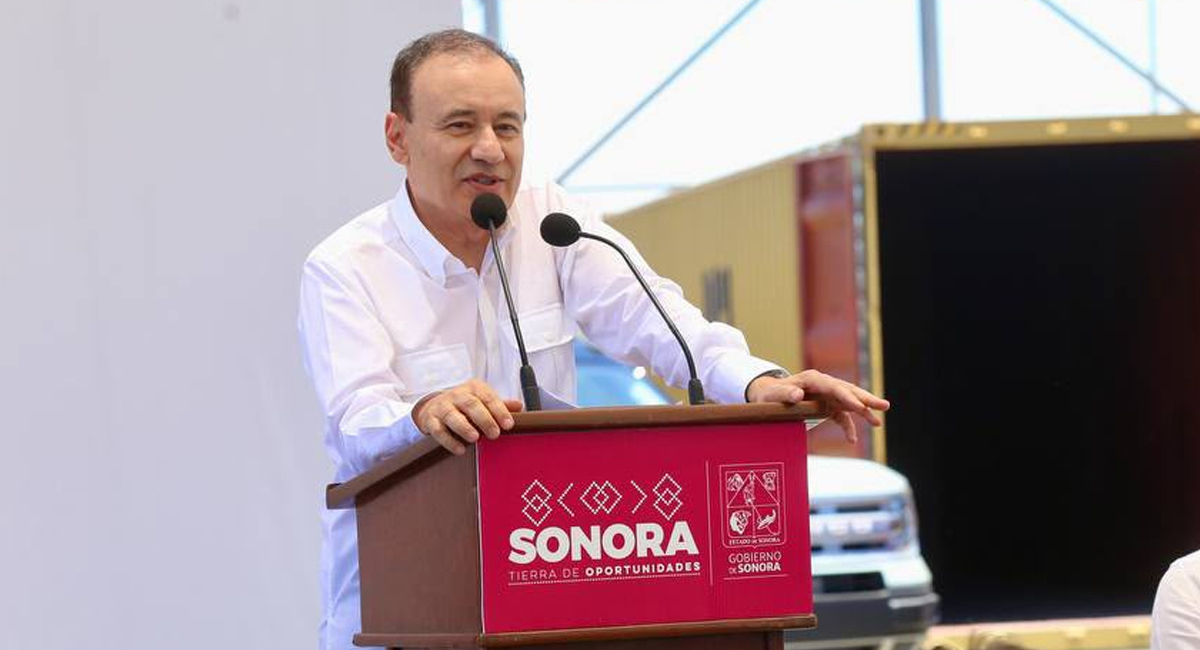 Durazo asegura que Guaymas potenciará su capacidad logística con llegada de grúas especializadas