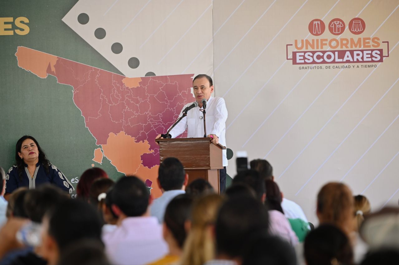 Durazo destaca regreso a clases en Sonora con 430 mil uniformes y libros gratis