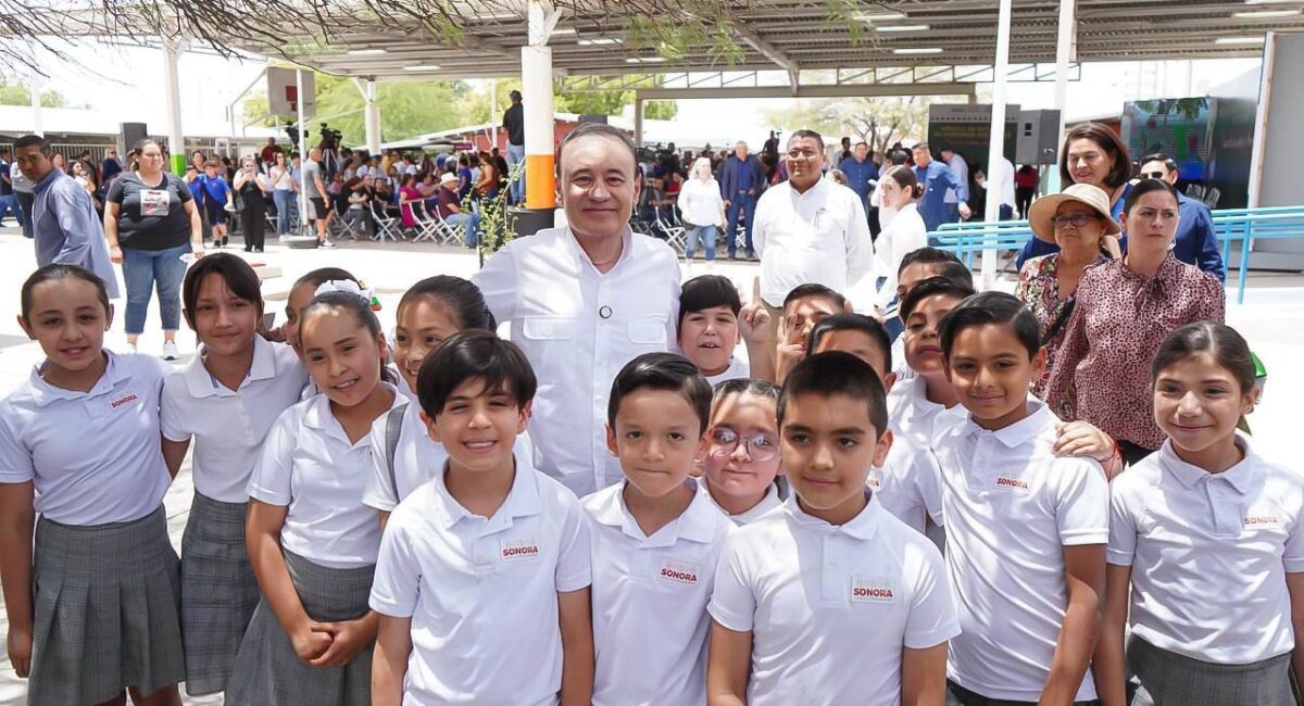 Durazo destaca regreso a clases en Sonora con 430 mil uniformes y libros gratis