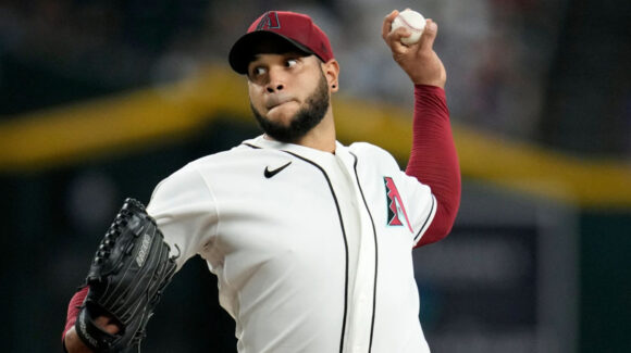 Eduardo Rodríguez luce intratable con joya monticular y Dbacks pintan de blanco a los Cubs