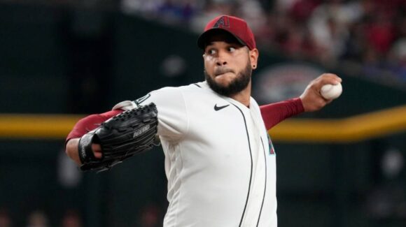 Dodgers vuelven a tropezar ante Diamondbacks y agravan su mala racha con la tercera serie perdida al hilo