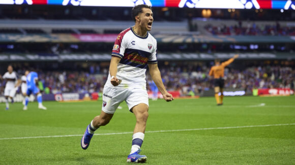 Atlante sorprende a Cruz Azul y le propina a Joel Huiqui su primera derrota como entrenador en la Liga MX
