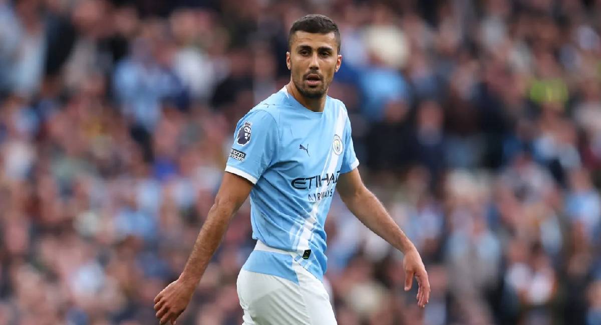 El Barcelona envió una tercera oferta al Manchester City para concretar el fichaje de Rodri