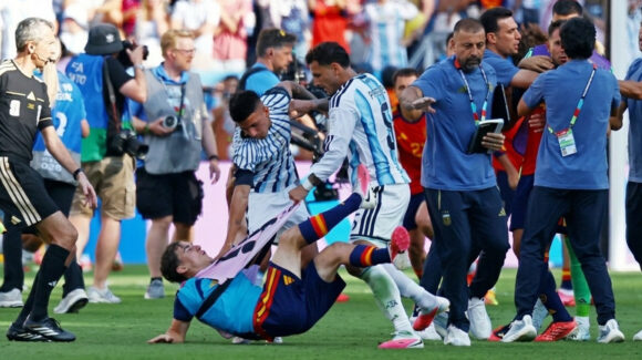 FIFA castiga a Argentina y España tras la pelea del Mundial 2026; Paredes recibe la sanción más severa