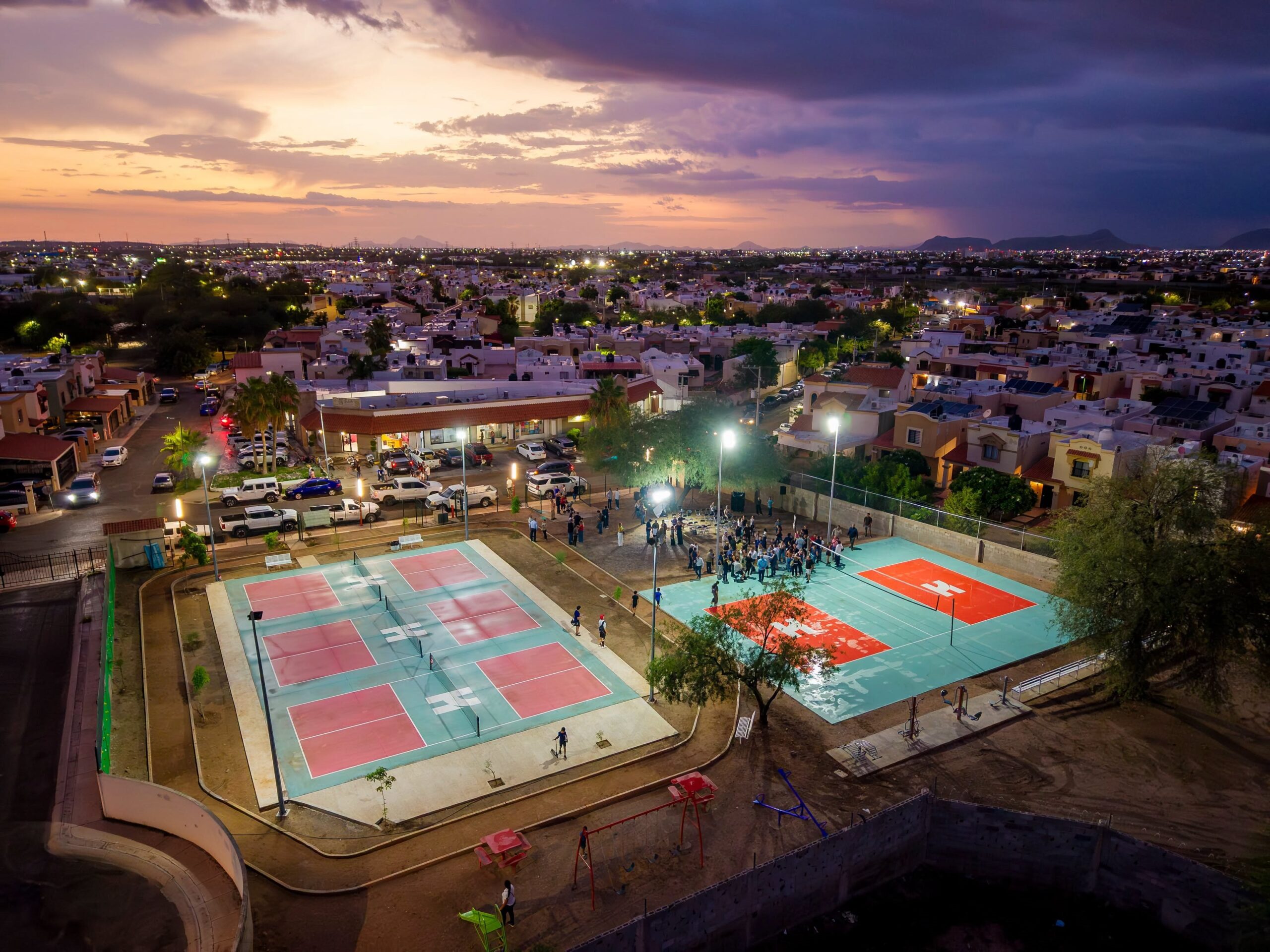 El alcalde Antonio Astiazarán entrega obras del Presupuesto CRECES en el Deportivo Montecarlo