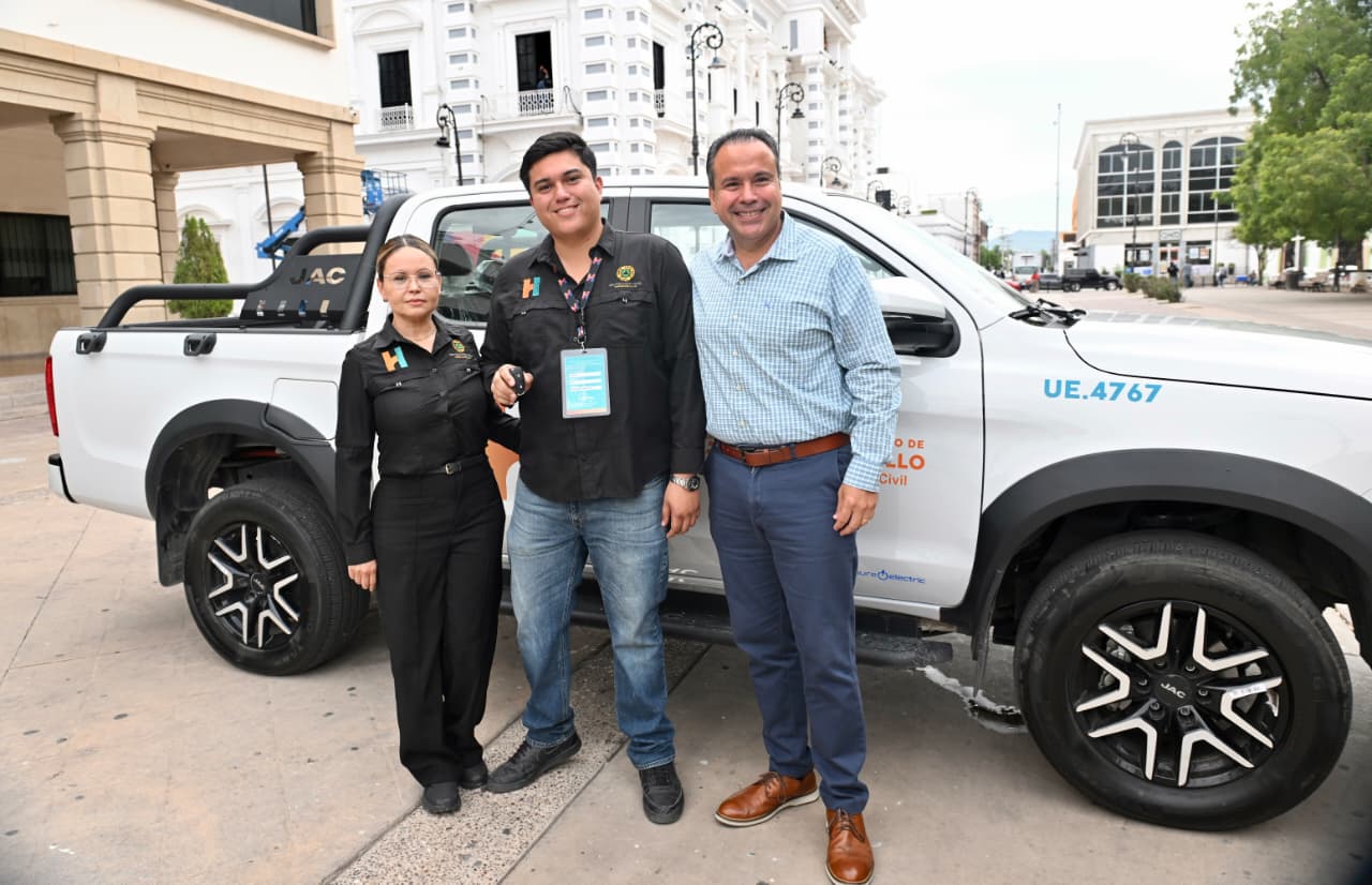 El alcalde Antonio Astiazarán fortalece a Protección Civil con vehículos eléctricos