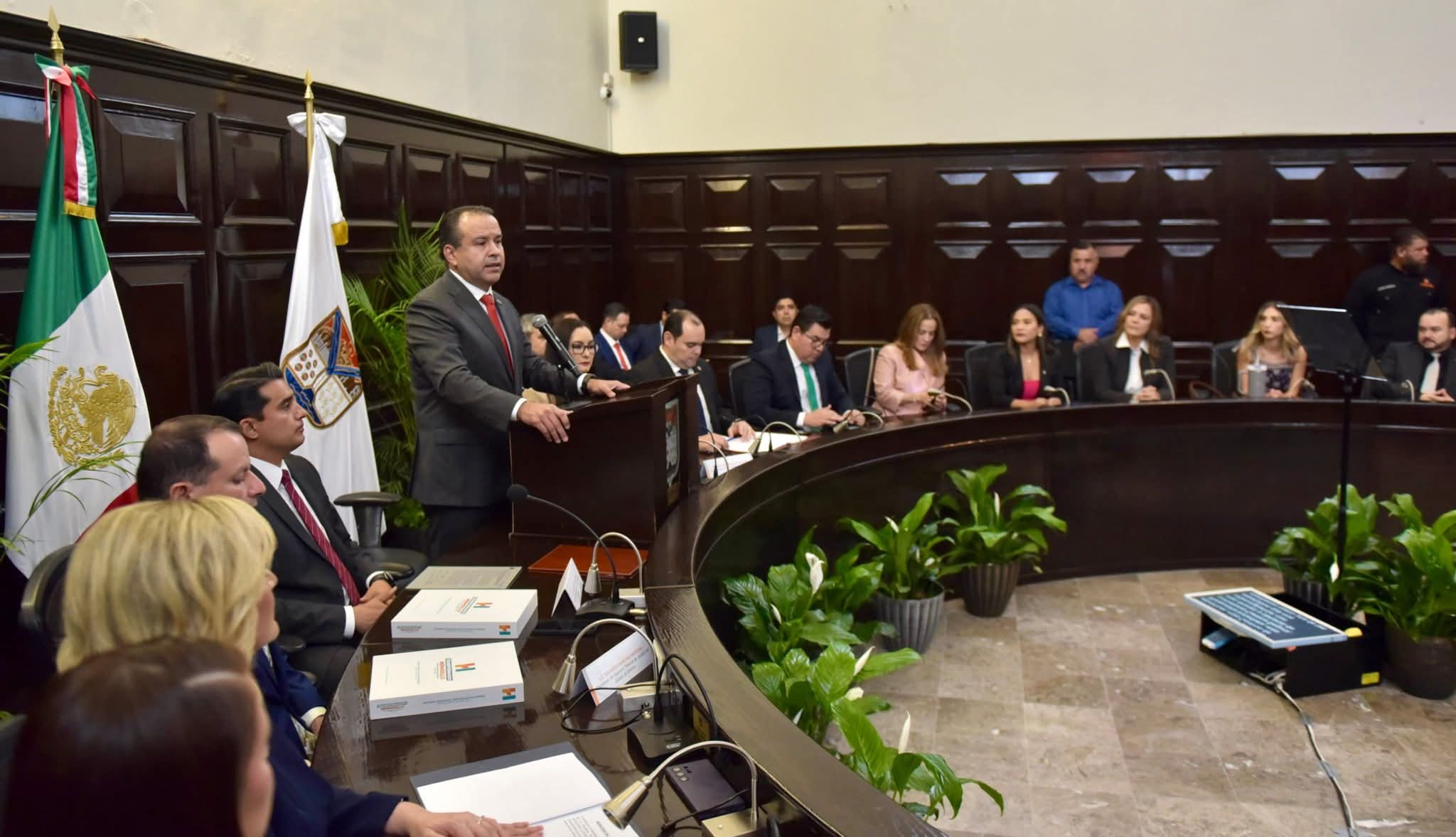 El presidente municipal Antonio Astiazarán prepara segundo Informe de Trabajo